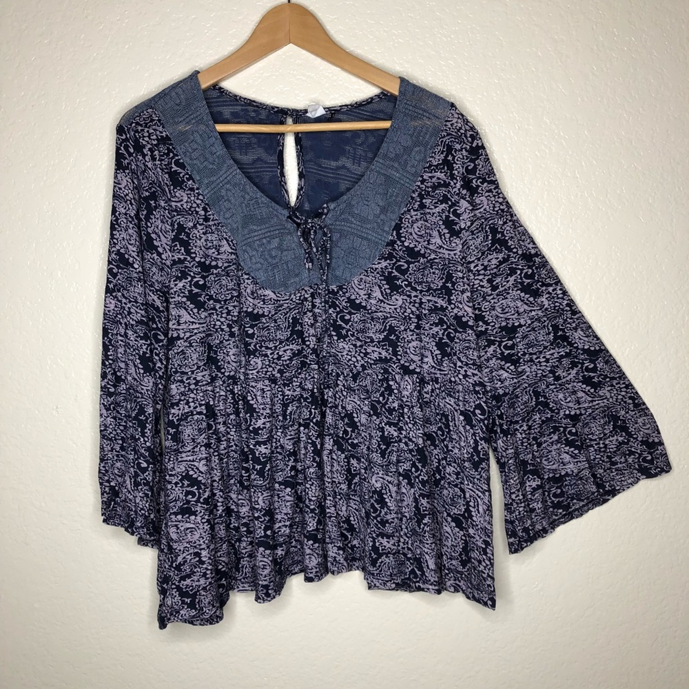 Anthropologie AKEMI + KIN Flowy Top